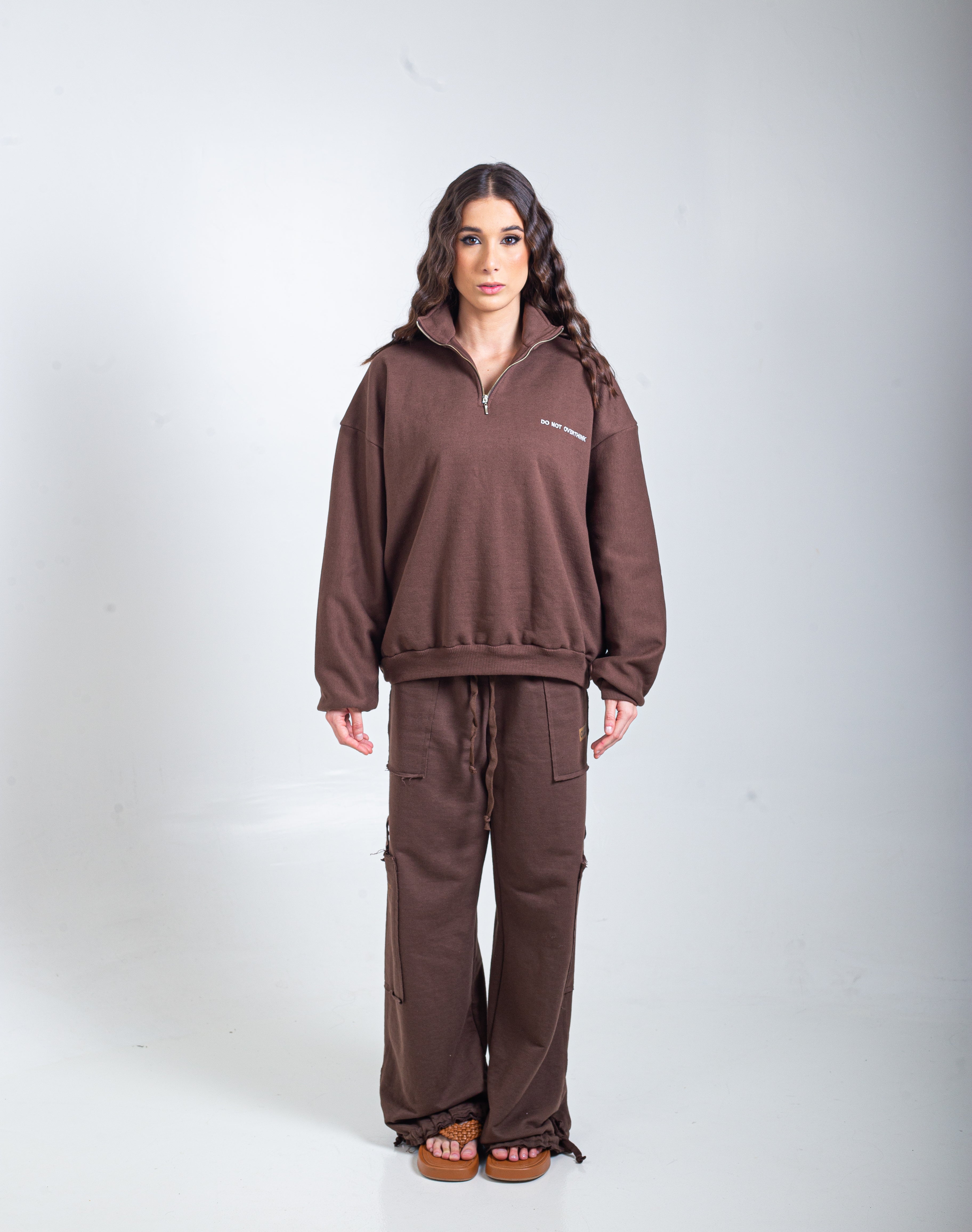 CASACO ZIPPER NECK OVERTHINKER